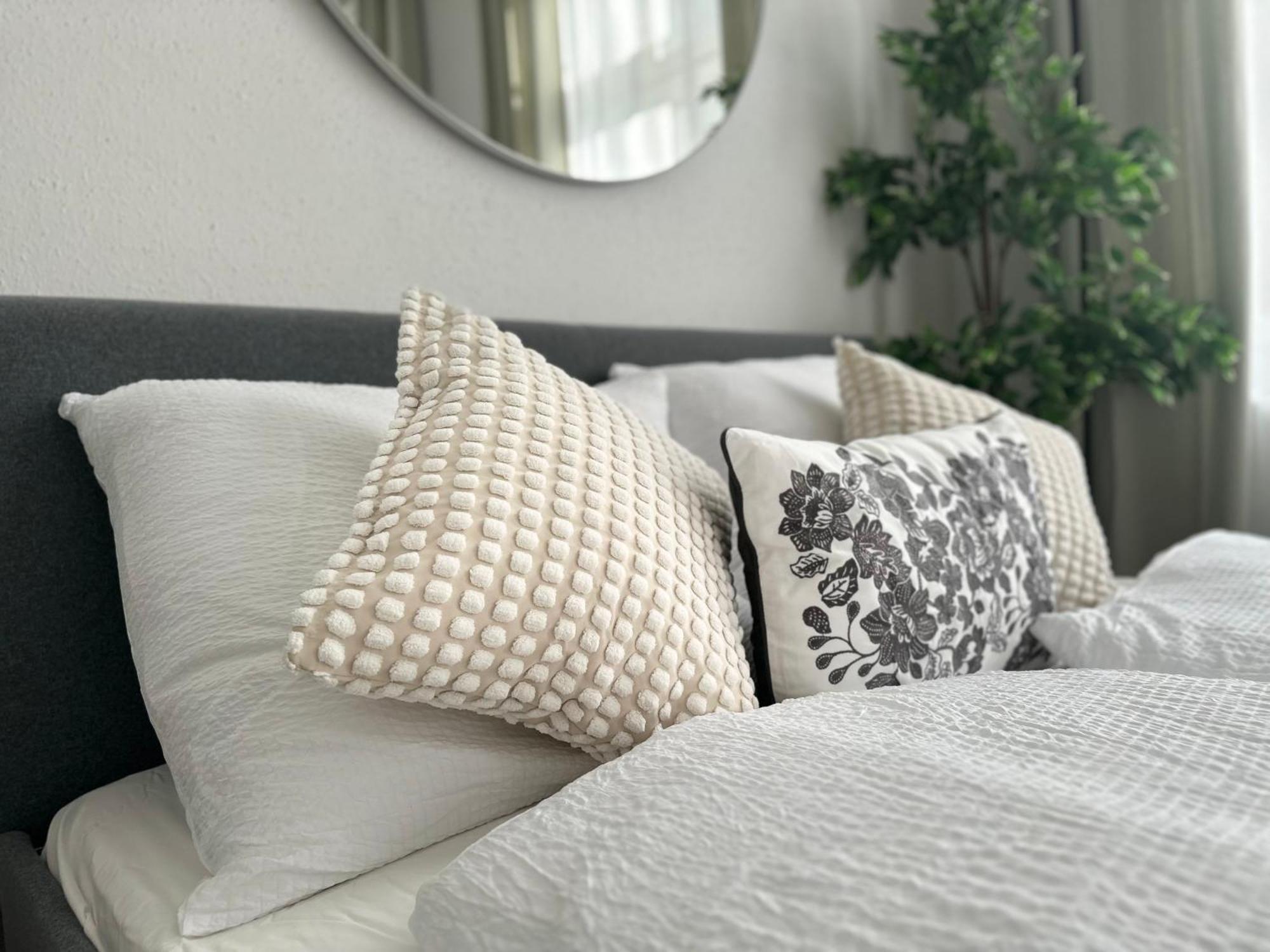 Spacious Apartment, 3 Min To U1 Reumannplatz Wien Exteriör bild