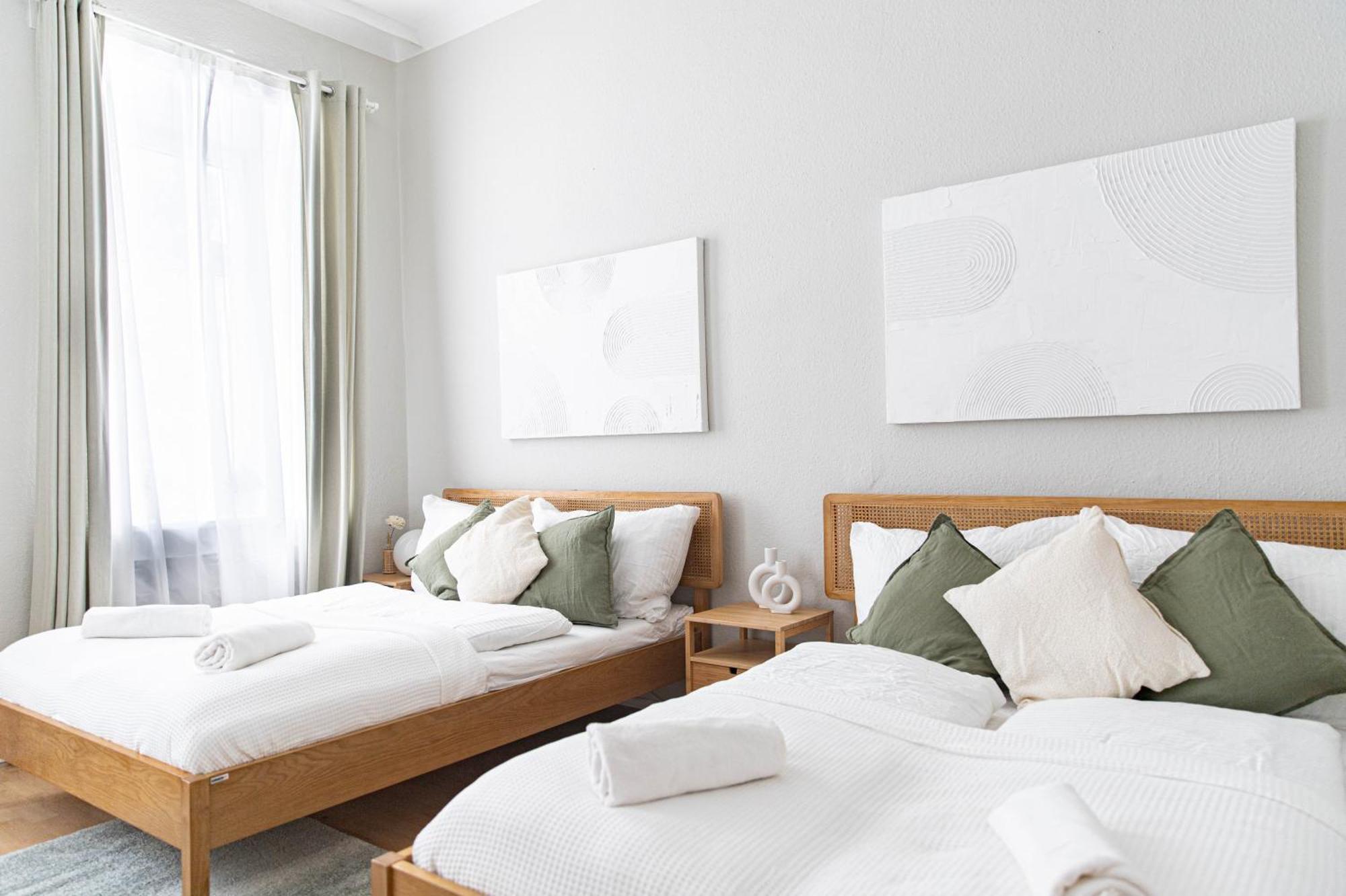Spacious Apartment, 3 Min To U1 Reumannplatz Wien Exteriör bild