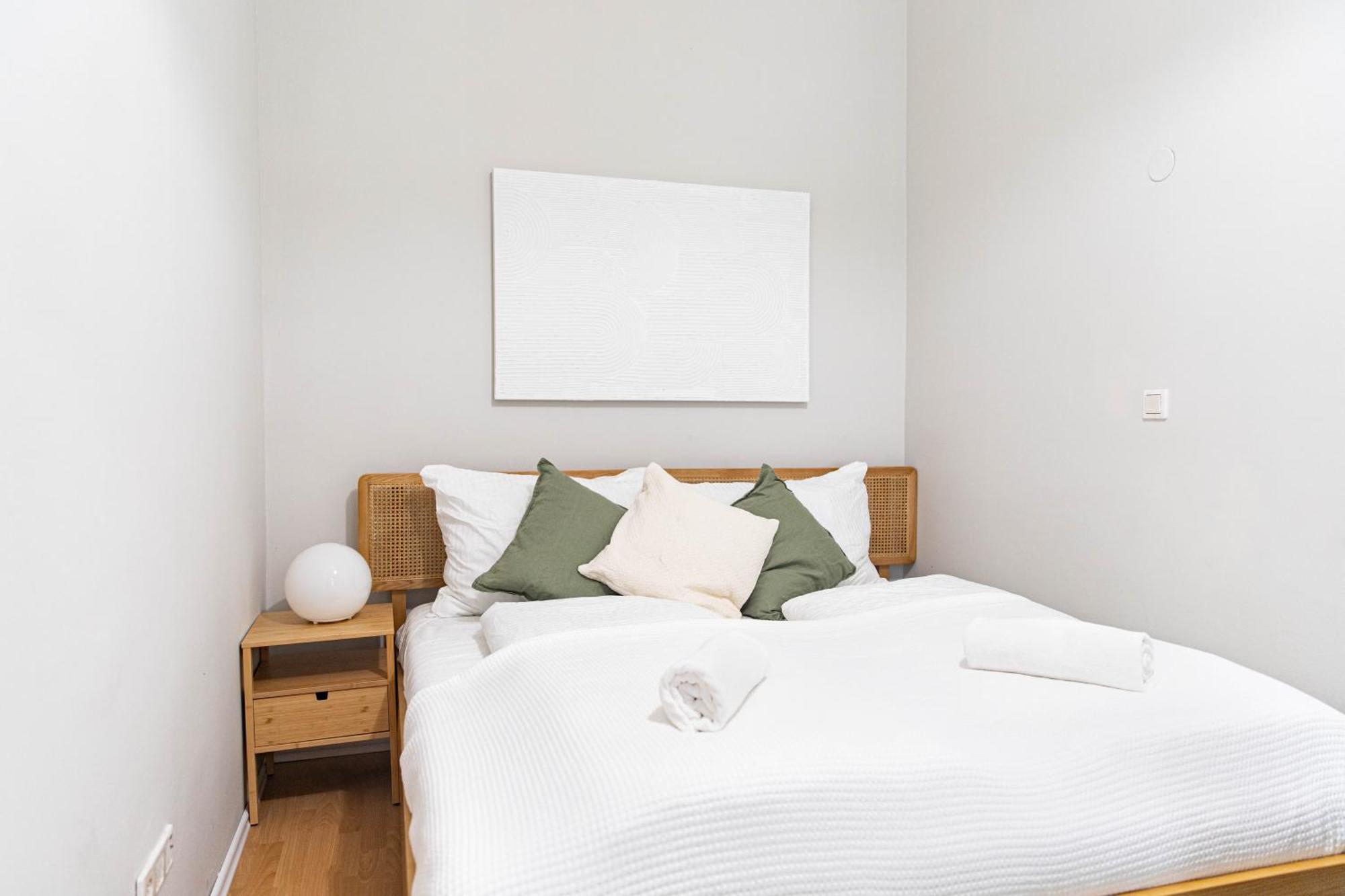 Spacious Apartment, 3 Min To U1 Reumannplatz Wien Exteriör bild