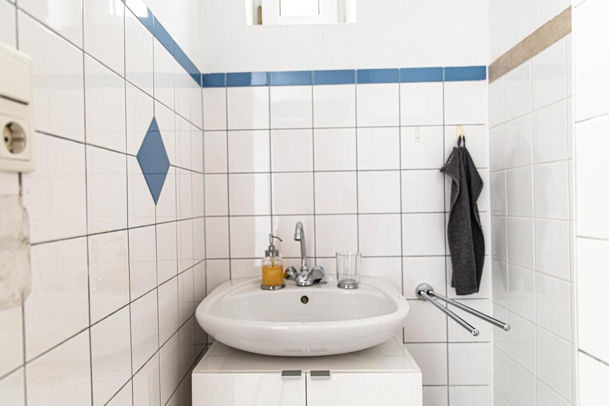 Spacious Apartment, 3 Min To U1 Reumannplatz Wien Exteriör bild